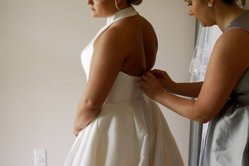Elizabeth | Getting Ready
