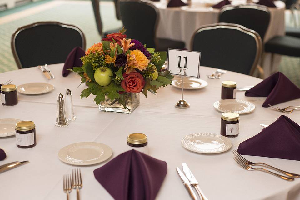 Photo Courtesy of Spiering Photography (www.spieringphotography.com). Venue: Shenandoah Valley Golf Course. Ceremony Flowers by Love Flowers Shenandoah.