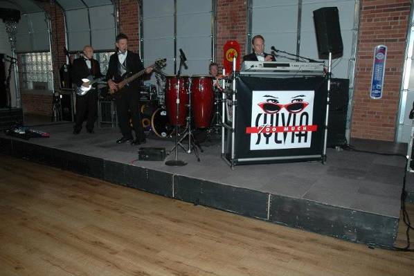 Too Much Sylvia playing the Vintage Club in Concord, NC! Contact Green Dot Music for Booking Info!