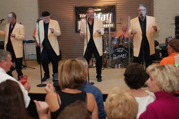 The Holiday Band making this wedding a blast! Contact Green Dot Music for booking info!