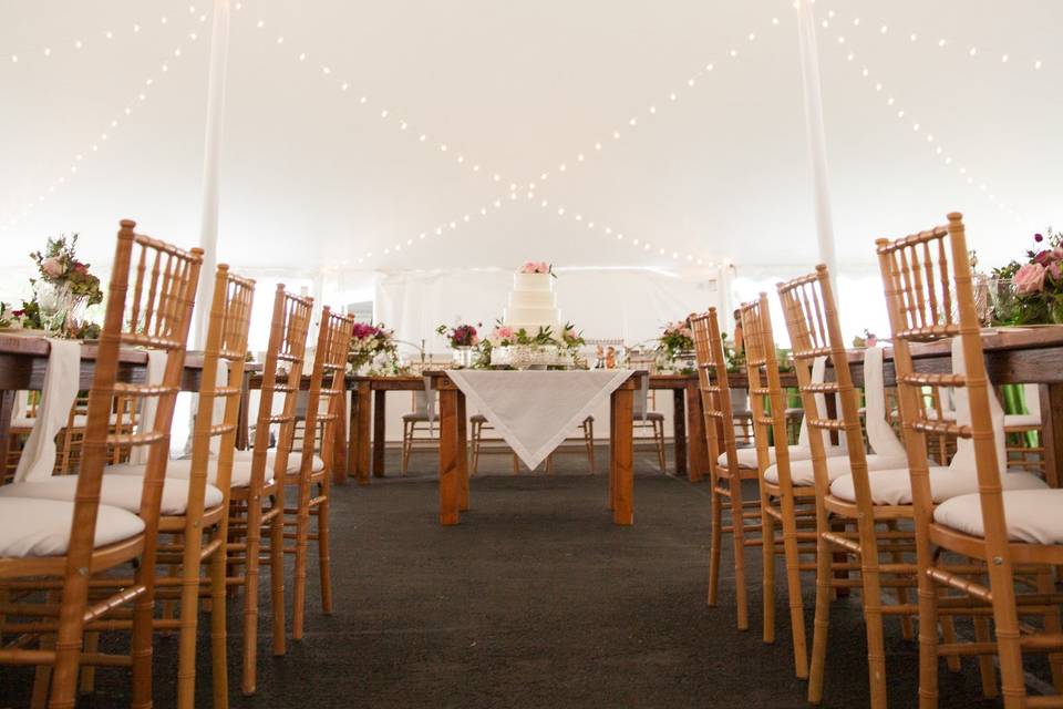 Tent wedding reception set-up