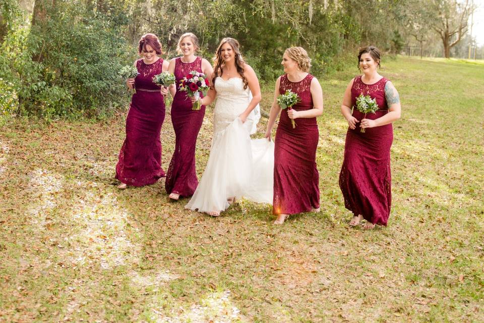 Bride and bridesmaids - Matt Whytsell Photography