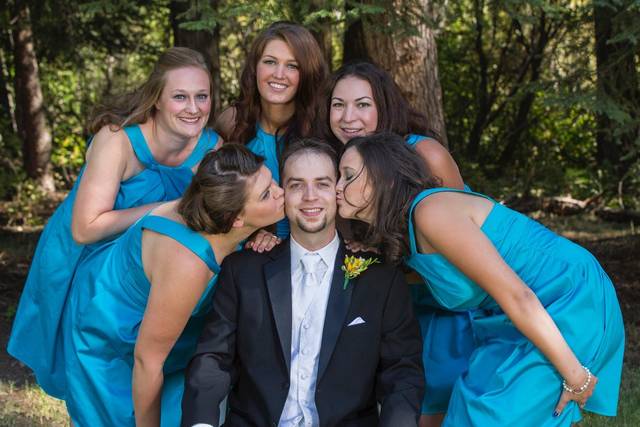 Groom and bridesmaids