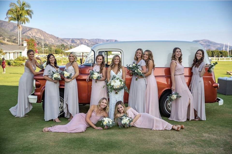 The mobile bar bride tribe.