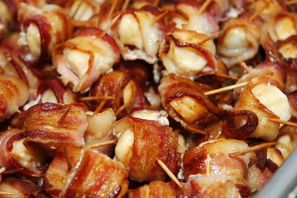 Bacon wrapped scallops