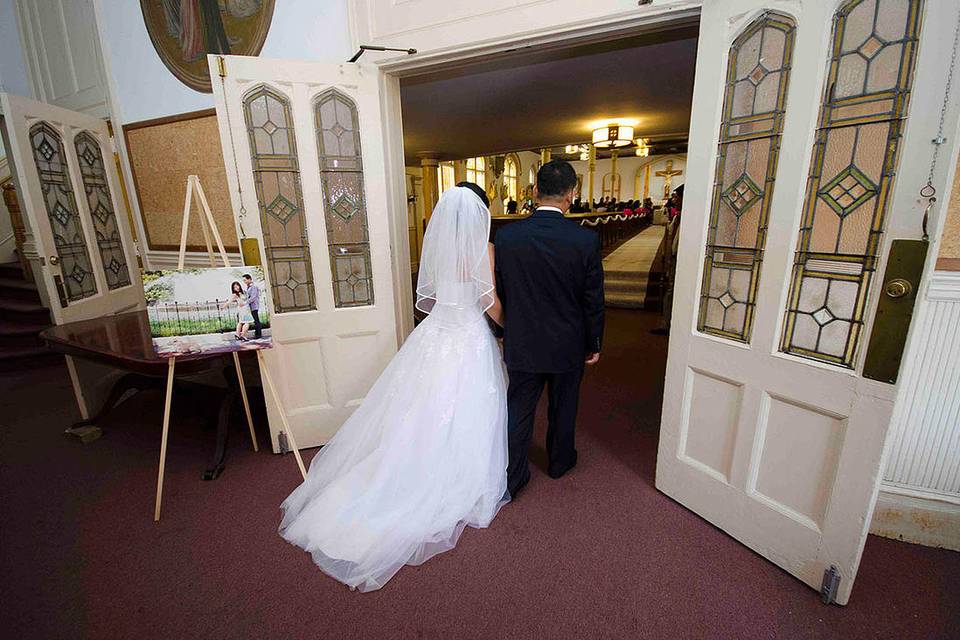 Walking up the aisle - Rob Rivera Photography