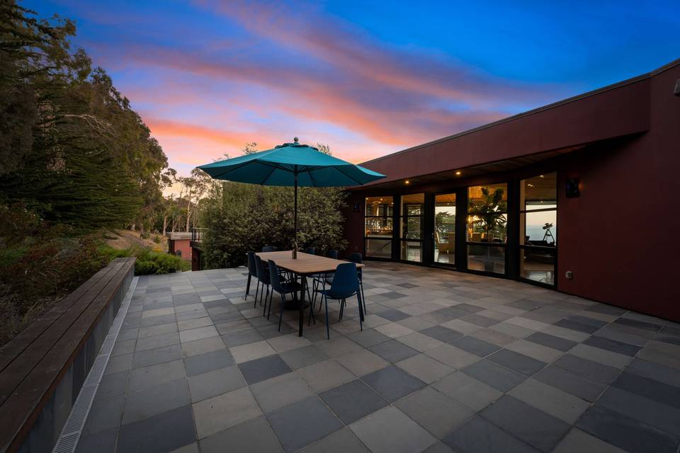 Backyard dining patio