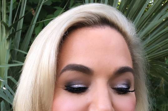 Silver Smokey Eye