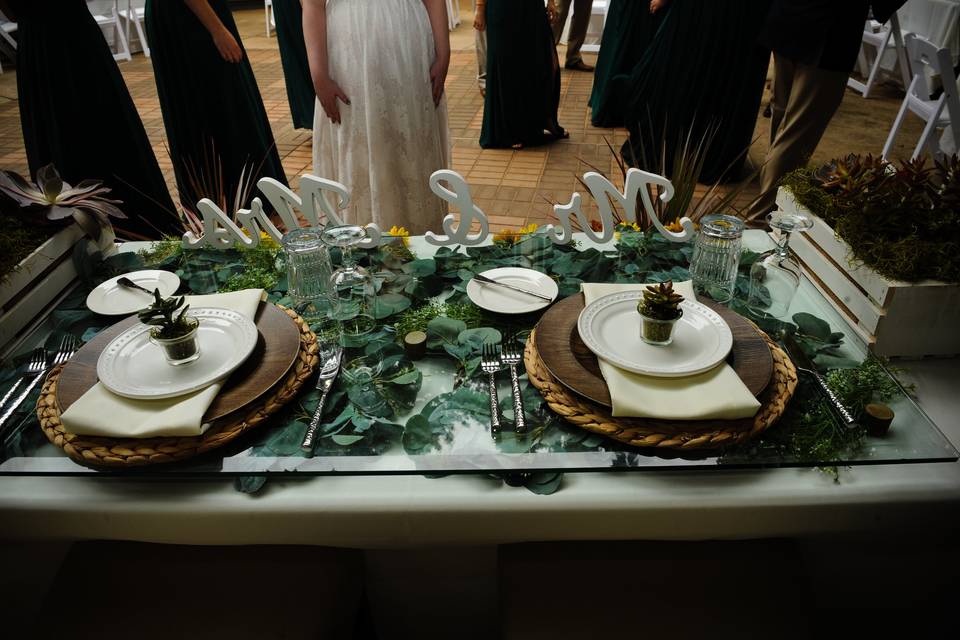 Sweetheart table