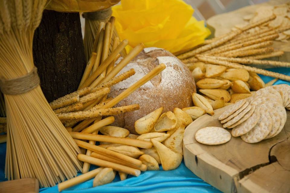 Bread display