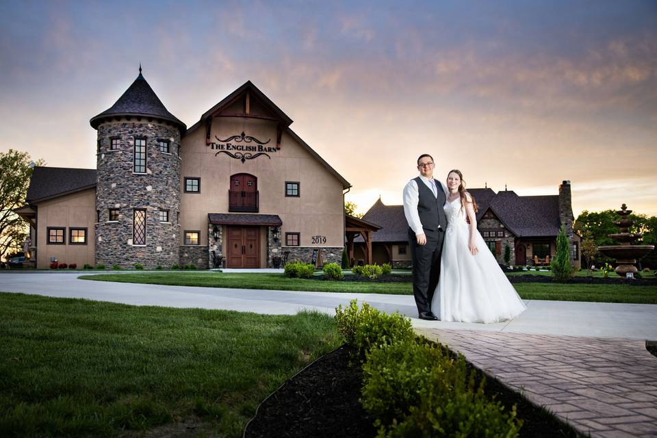 The English Barn At Lily Creek Farm Venue Louisburg Ks Weddingwire