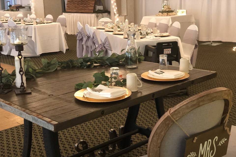Wrights Farm Specialty Table
