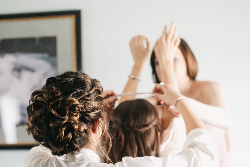 Helping the bride