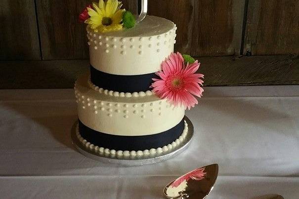 Donut Shaped Cake  Wedding Cakes Minneapolis Bakery Farmington Bakery