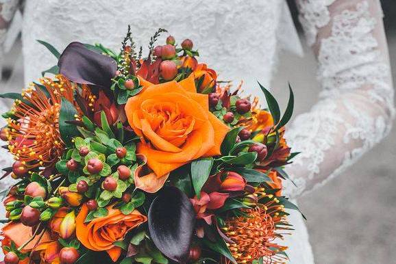 Beautiful Fall bridal bouquet