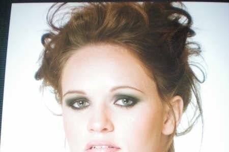 MESSY HAIR LOOK WITH SMOKEY EYE FOR A VERY DRAMATIC CHANGE TO THE EYES.