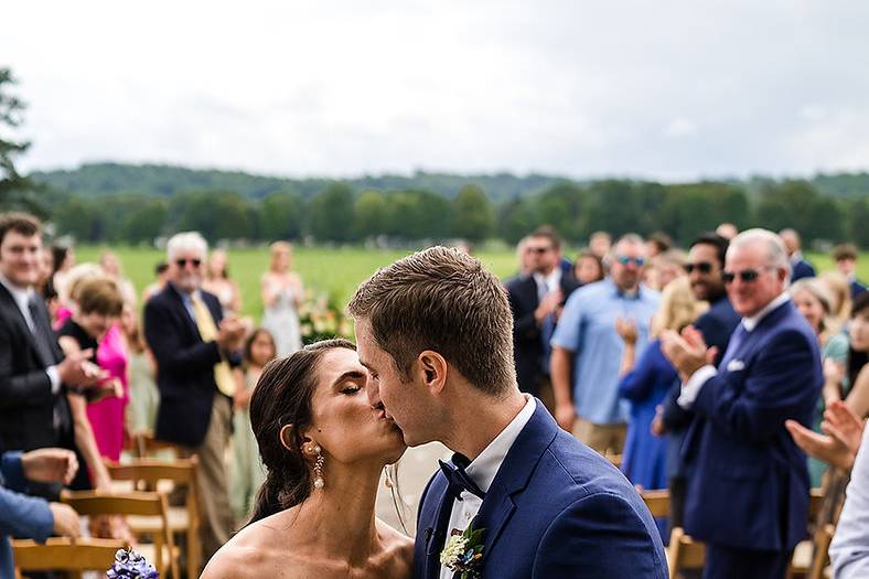 Estate Garden Wedding Kiss