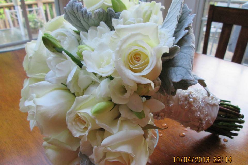 Classic white wedding bouquet