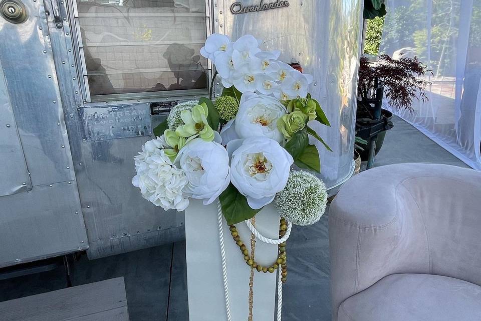 Elegant flower arrangement