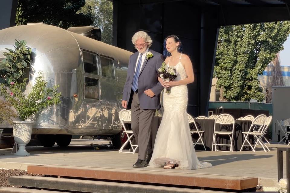 Bride and dad