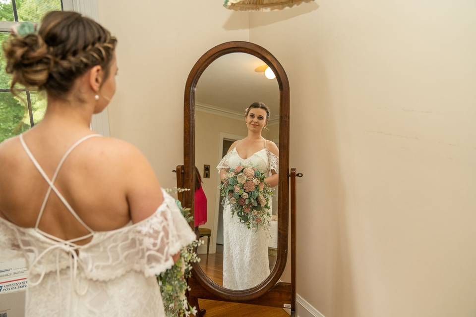 Bride on her wedding day - Sunflower Photography
