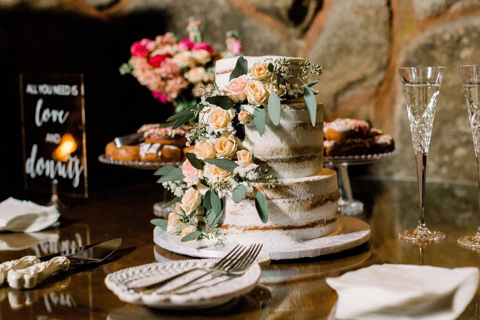 The 10 Best Wedding Cakes in Pasadena, CA - WeddingWire