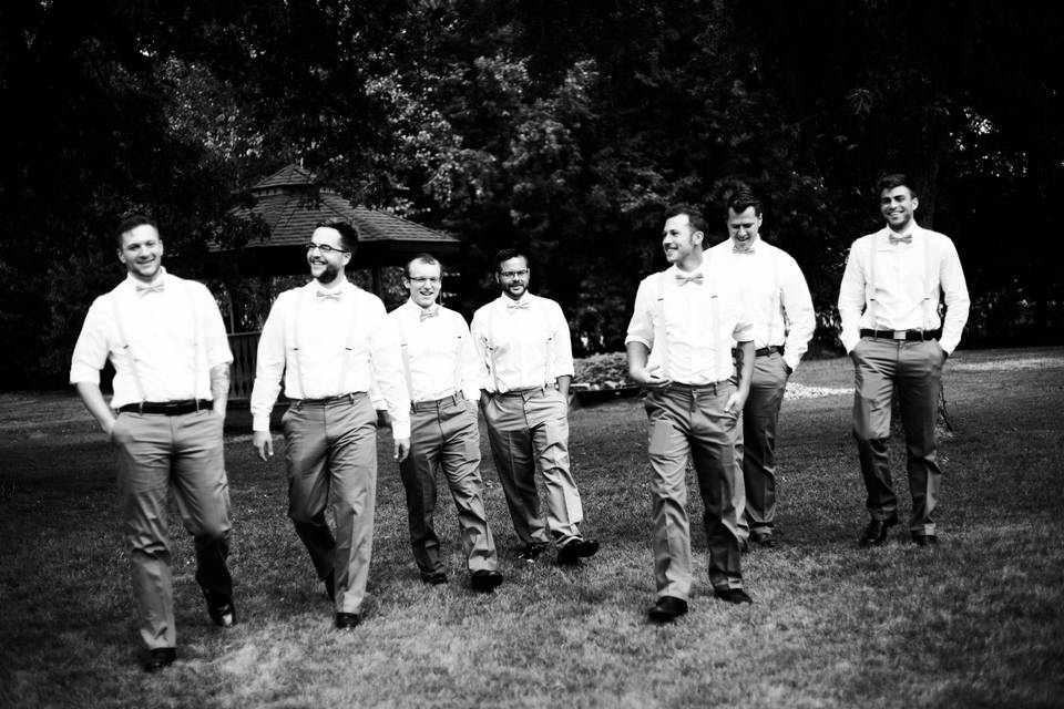 Groomsmen portraits