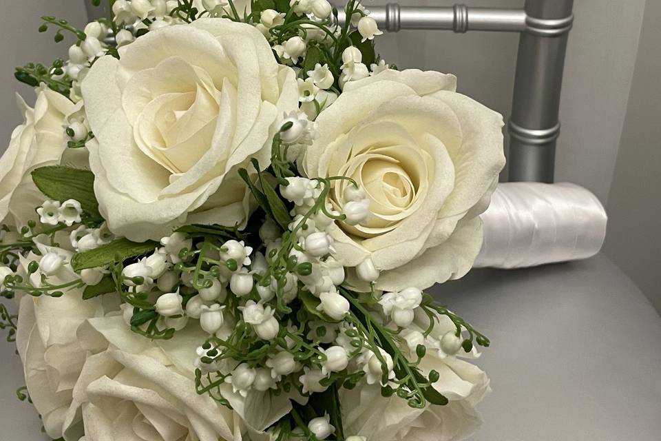 Use the white rose bouquet.