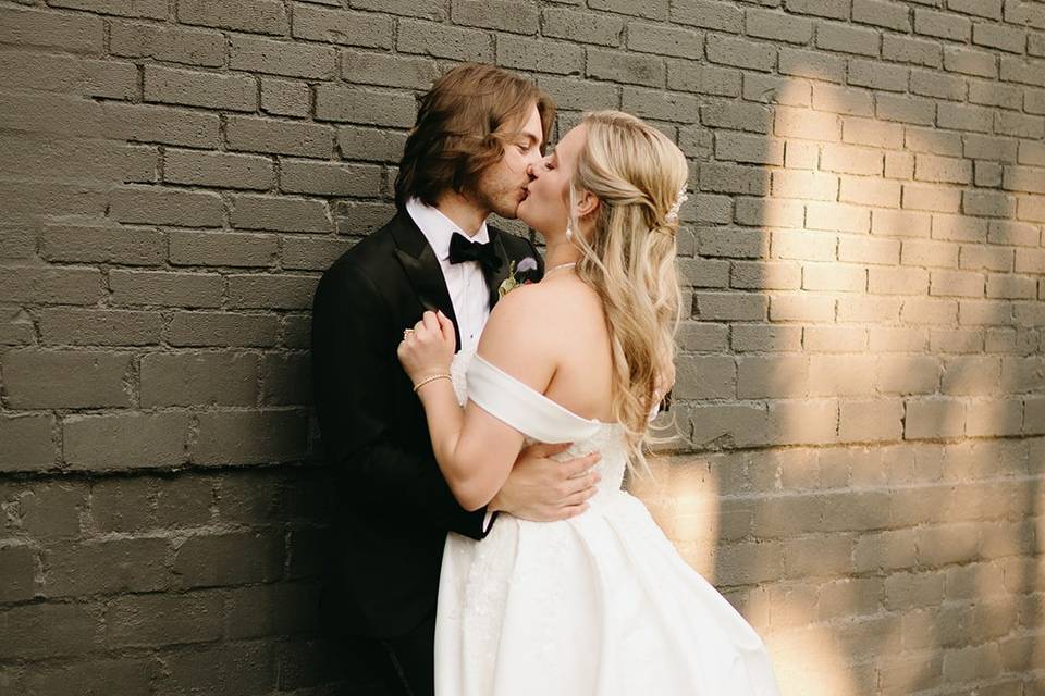 Exterior Couple