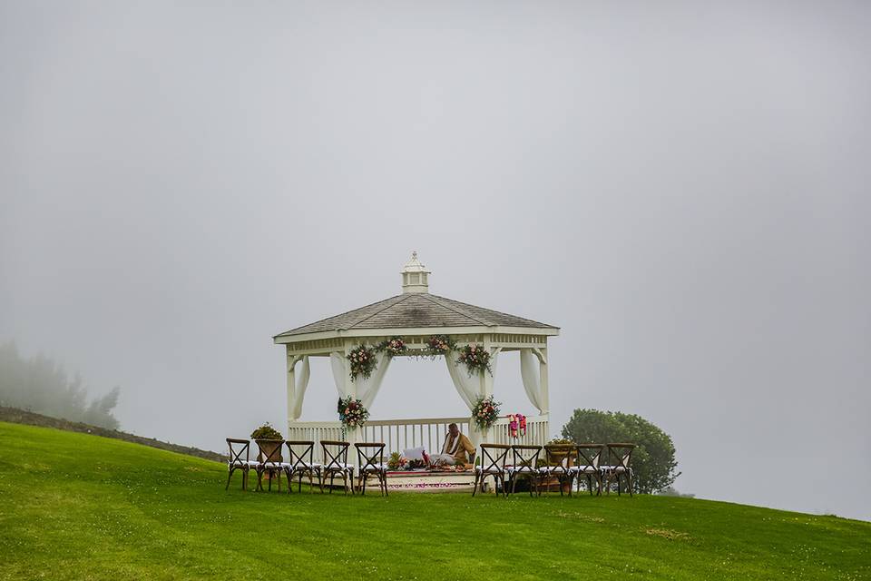 Alii Kula Lavender Farm Gazebo