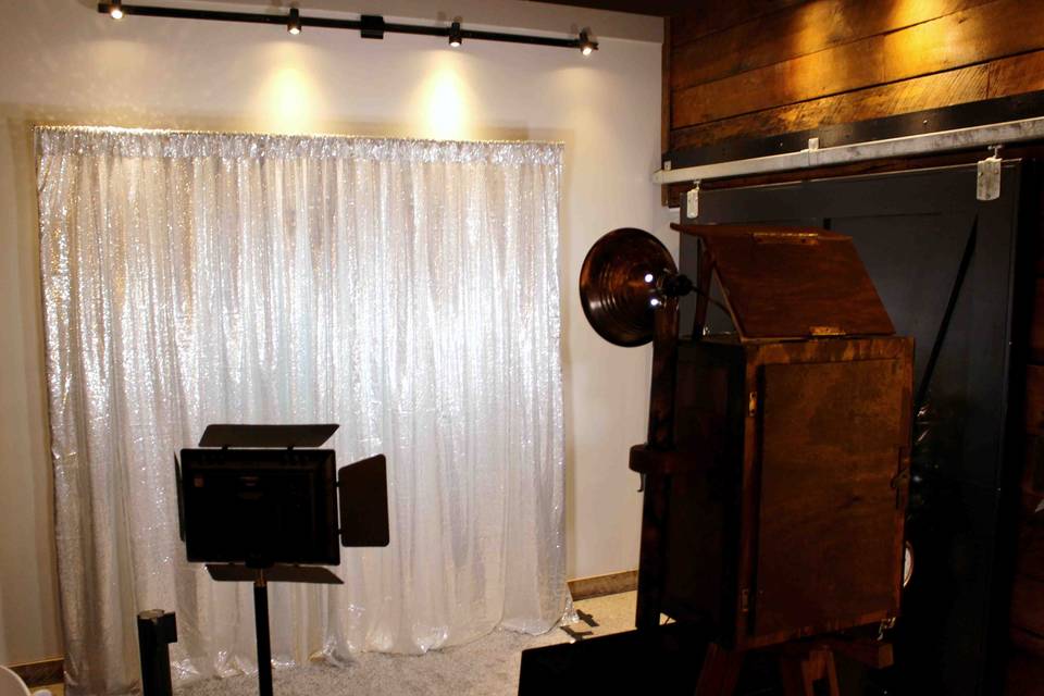 The Looking Glass Photo Booths