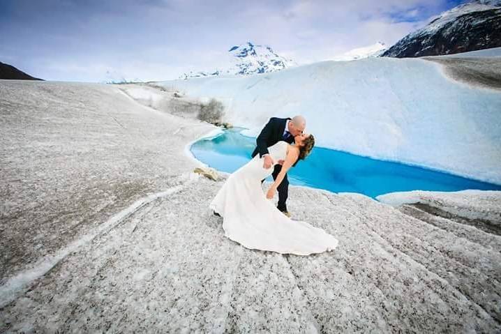 Dip n Kiss. My favorite photo of the day!Photo by Shannon McGuire of Chugach Peaks Photography.