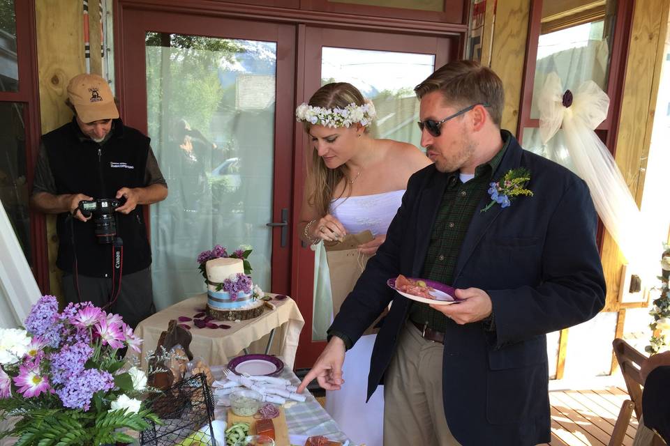 Time to eat!Photo by Becky McGill Mull of Azure Alaska Weddings.