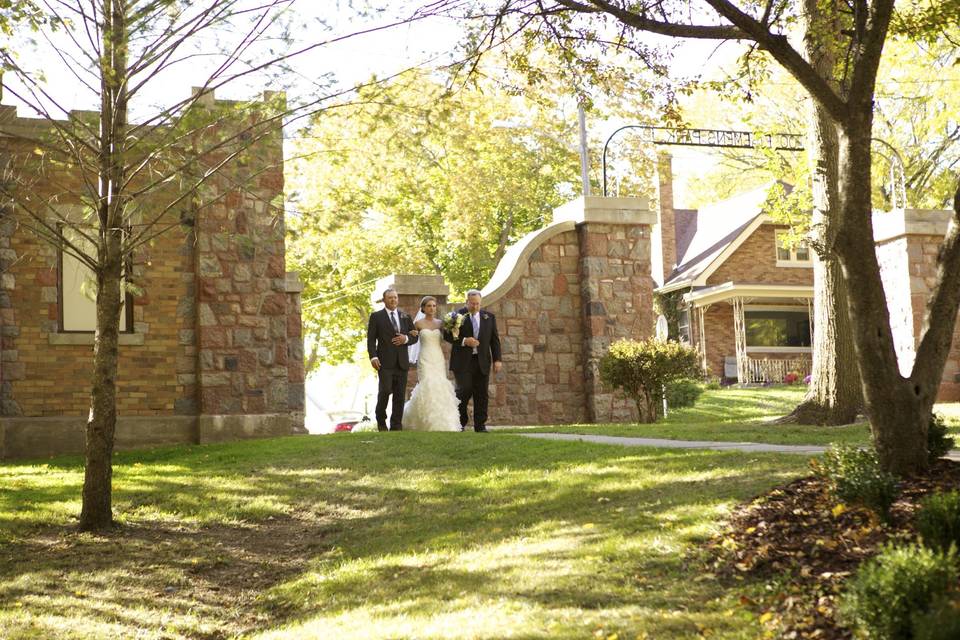 Guest-of-honor with escorts