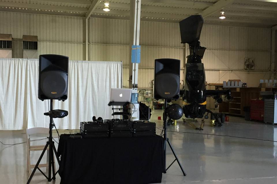 Wedding at Falcon Field Airport Hanger