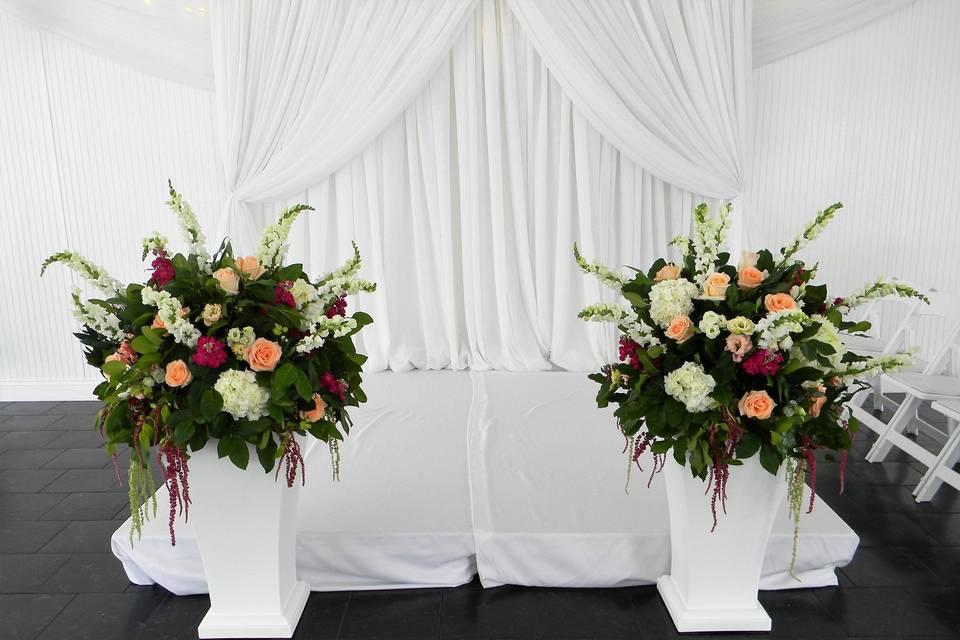 Wedding ceremony floral