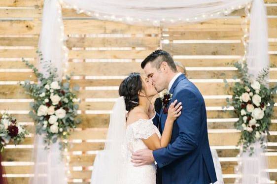 Wedding arbor flowers