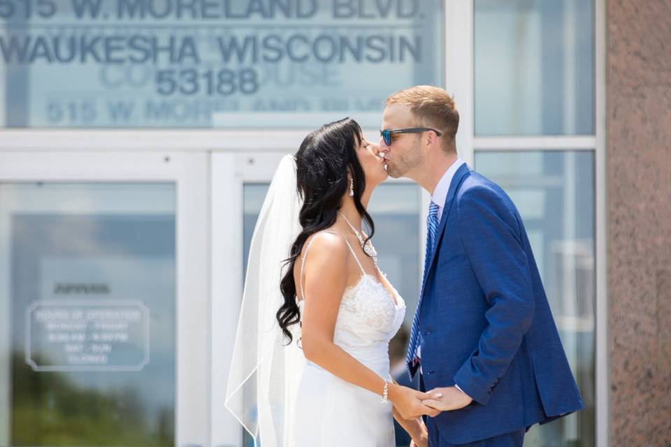 Waukesha courthouse elopement