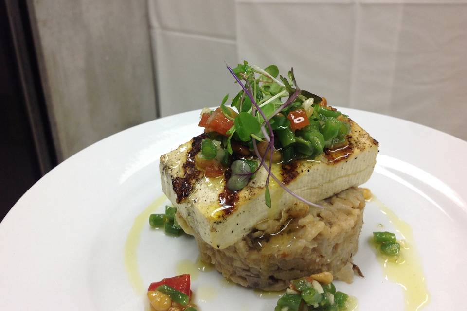 Marinate Tofu with Faro Saladbaby tomatoes, kalamata olives & cucumber coulis