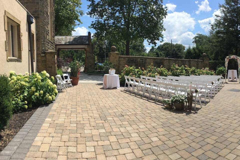 Outdoor Ceremony