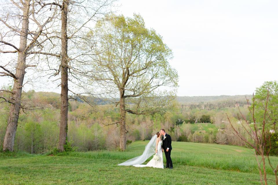 Hanna + Josh, Front Porch Farm