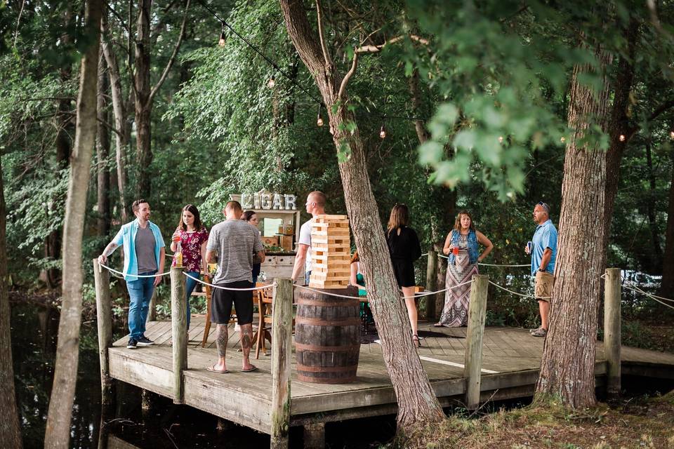 Dock for guests to enjoy