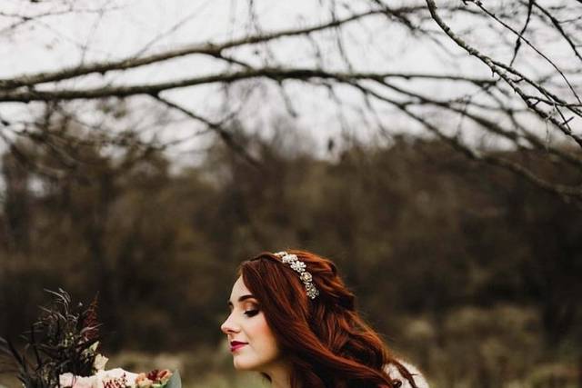 Winter wedding bride