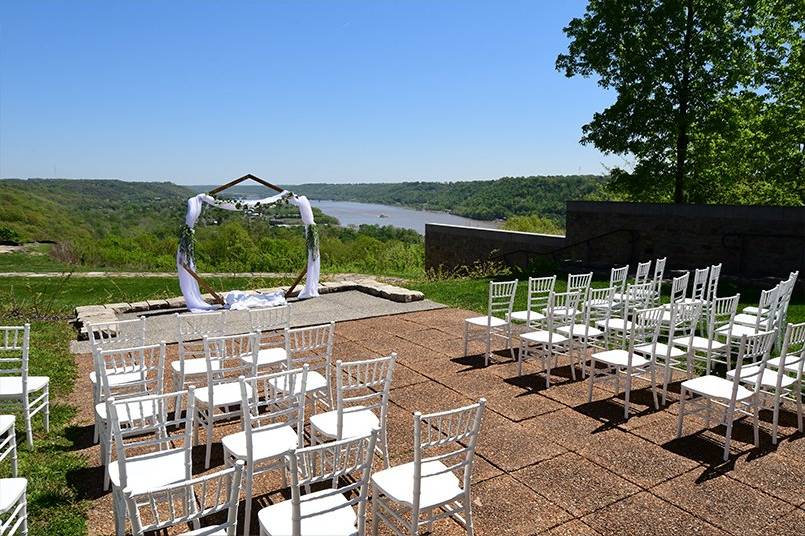 Clifty Inn