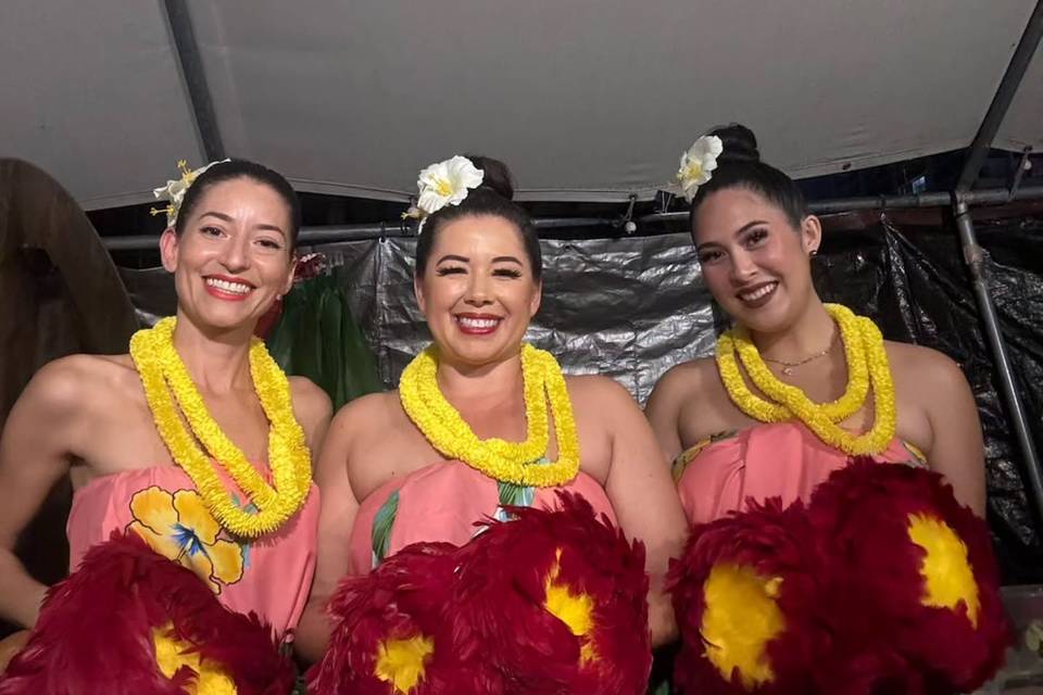 Makaona's Hawaiian Hula Entertainment