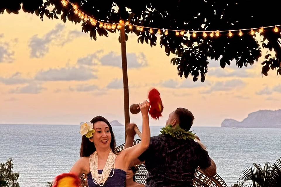 Makaona's Hawaiian Hula Entertainment