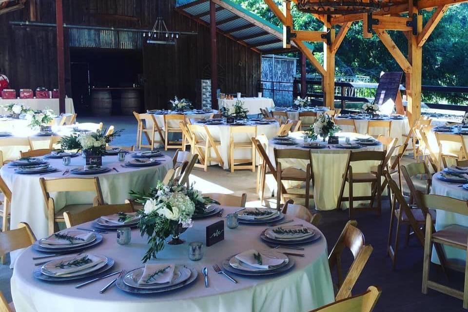 Elegant barn reception