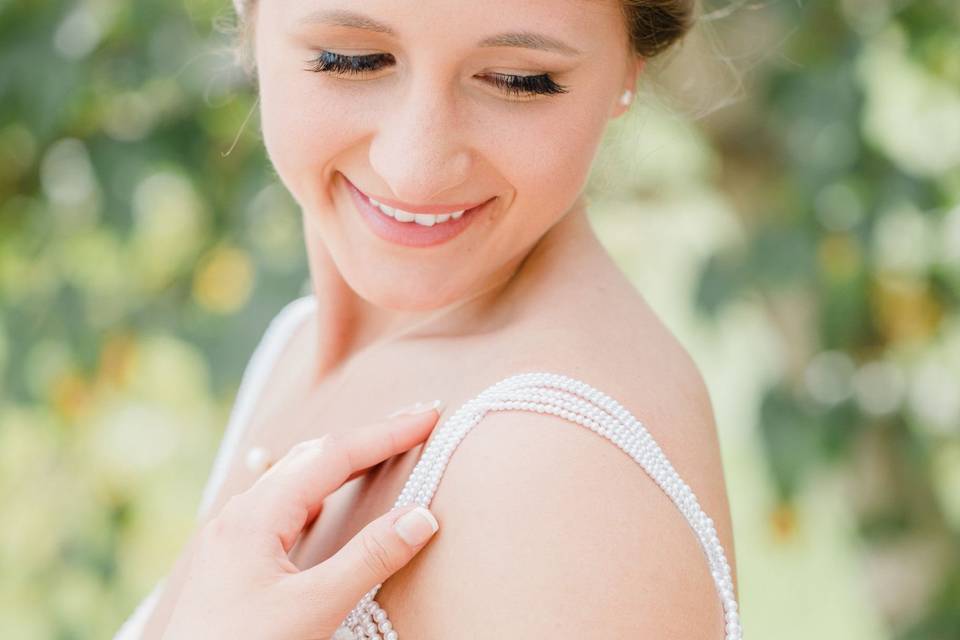 A beautiful Carina Studios bride