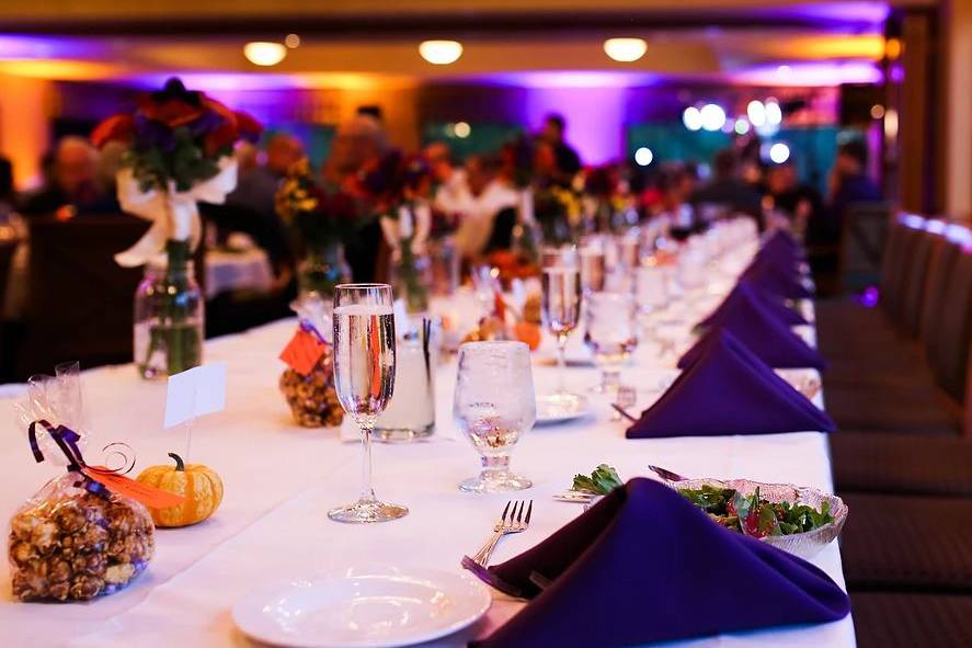 Seasonal decorations on head table