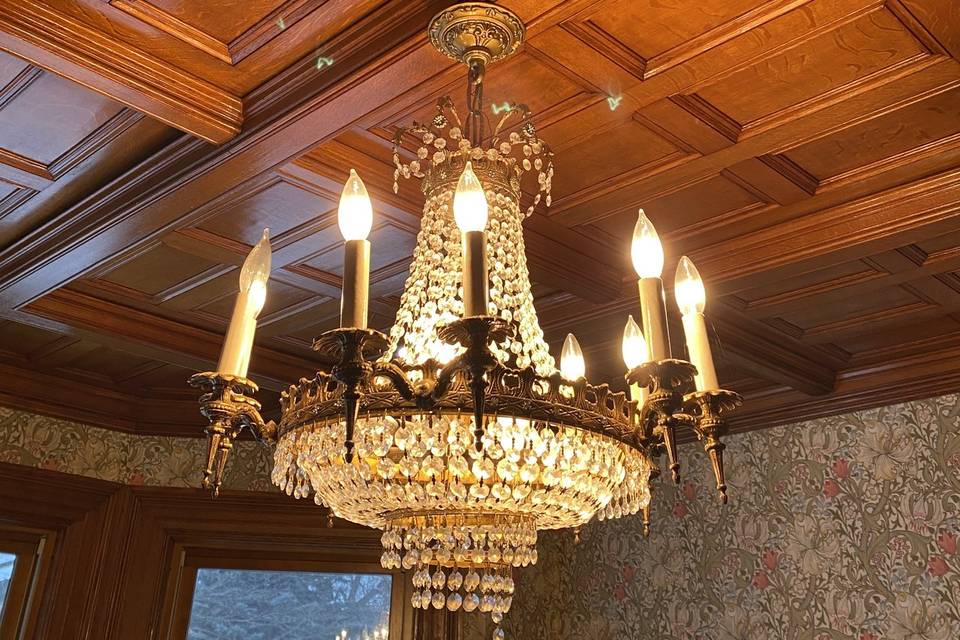 Dining room chandelier at Inn.